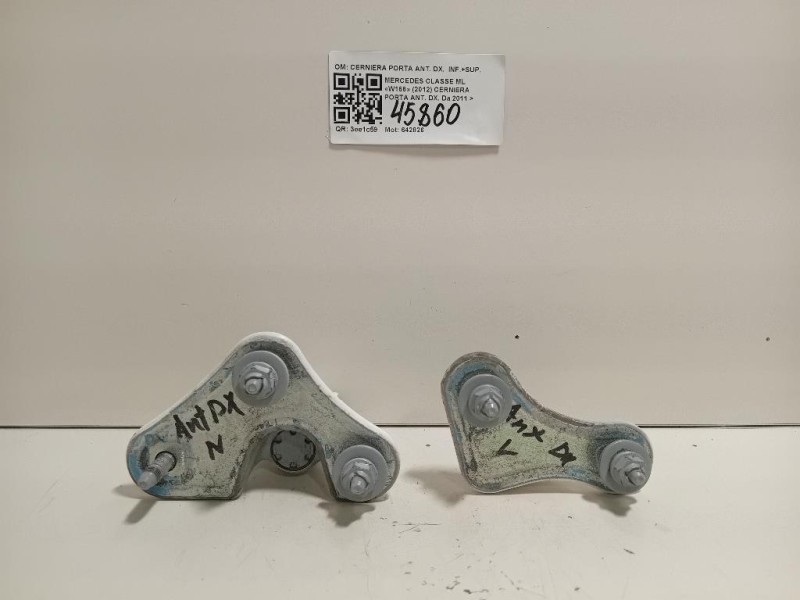 Cerniera Porta ANT DX CERNIERA PORTA ANT DX INF+SUP Mercedes Classe ML W166 2012