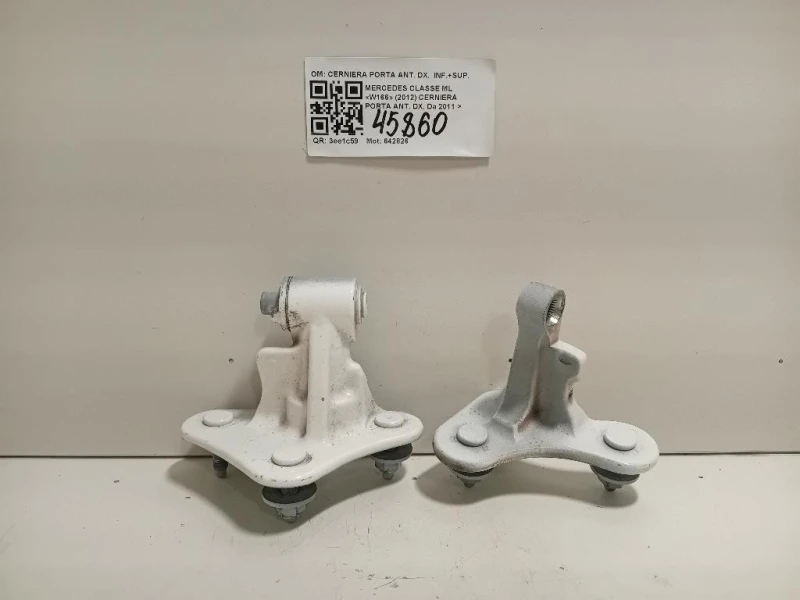 Cerniera Porta ANT DX CERNIERA PORTA ANT DX INF+SUP Mercedes Classe ML W166 2012