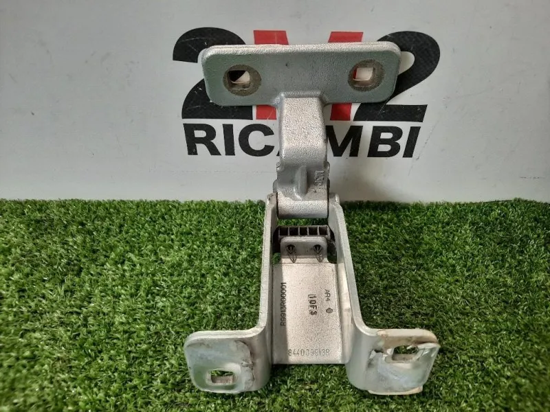 Cerniera Porta DI Carico INF POST DX 844009913R Dacia Dokker 2013