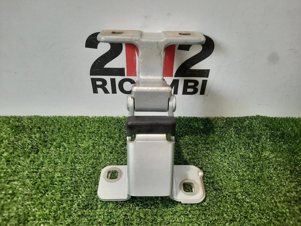 Cerniera Porta DI Carico SUP POST DX 844009913R Dacia Dokker 2013