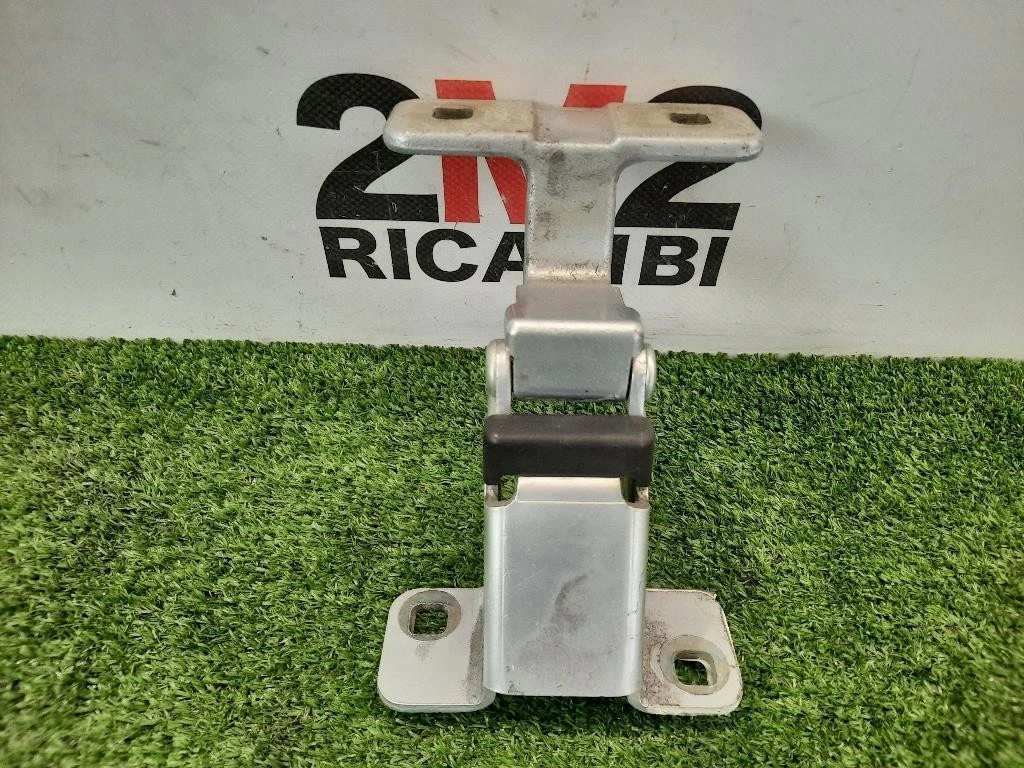 Cerniera Porta DI Carico SUP POST DX 844009913R Dacia Dokker 2013