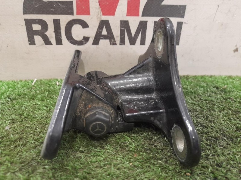 Cerniera Porta INF ANT DX A2517201637 ANT DX Mercedes Classe R W251 2006