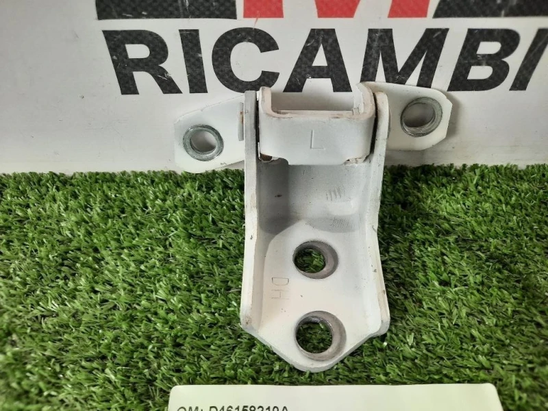 Cerniera Porta INF ANT SX D46158210A ANT SX Mazda 3 III 2014