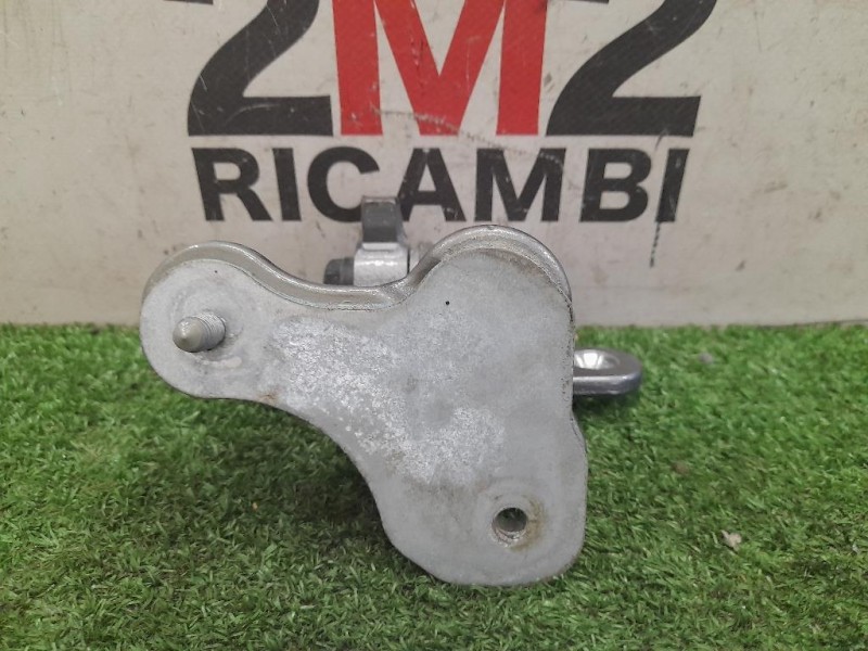 Cerniera Porta INF ANT SX A2467200337 ANT SX Mercedes Classe B W246 2012