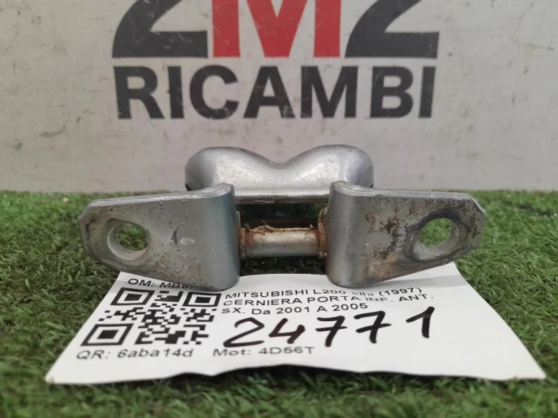 Cerniera Porta INF ANT SX MB574273 ANT SX Mitsubishi L200 II 1997