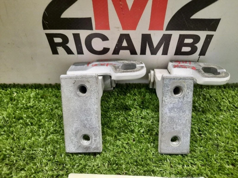 Cerniera Porta POST SX 31352692 31352694 COPPIA Volvo V40 II 2012