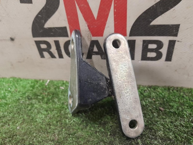 Cerniera Porta SUP ANT DX A2517201437 ANT DX Mercedes Classe R W251 2006