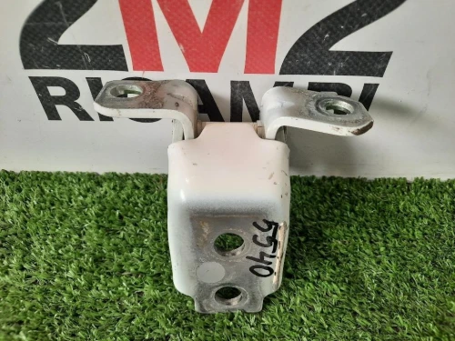 Cerniera Porta SUP ANT SX KD5359210 ANT SX Mazda 3 III 2014