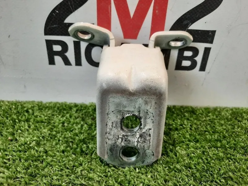 Cerniera Porta SUP ANT SX 82420JY00A Renault Koleos I 2008