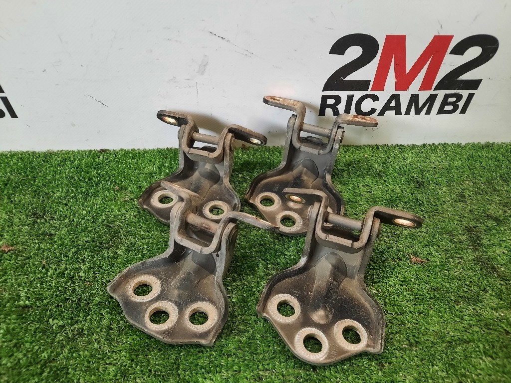 Cerniera Porta SUP ANT SX 6281009001 Ssangyong Kyron 2005