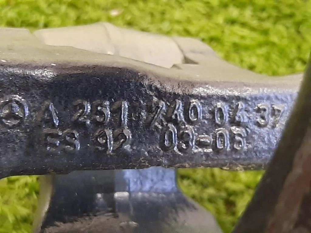 Cerniera Portello POST DX A251 750 04 37 Mercedes Classe R W251 2006