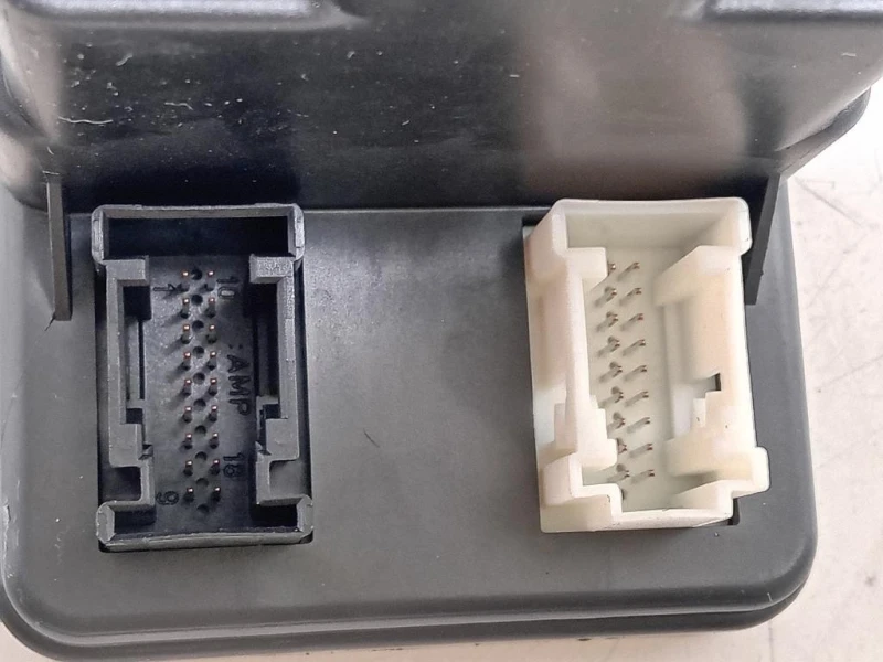 Chiusura Centralizzata Valvola PER Vuoto Daria 1708000848 CHIUSURA CENTRALIZZATA PORTA ANTIFURTO Mercedes Classe SLK R170 1997