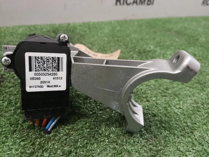 Cilindretto Commutatore Accensione 50525428 Fiat 500L 2013