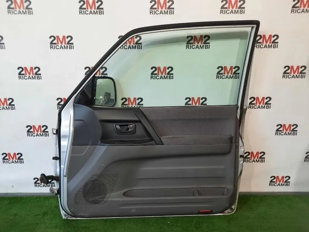 Porta ANT DX NUDA 5700A884 Mitsubishi Pajero III 2000