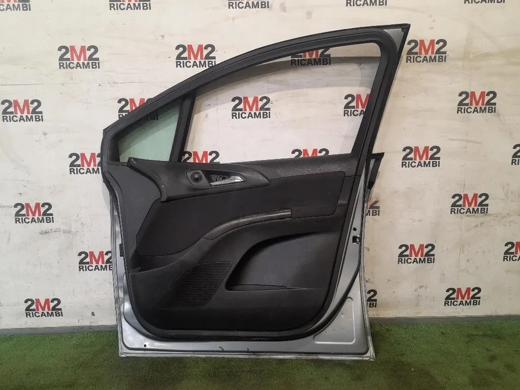 Porta ANT DX  Opel Meriva B 2010