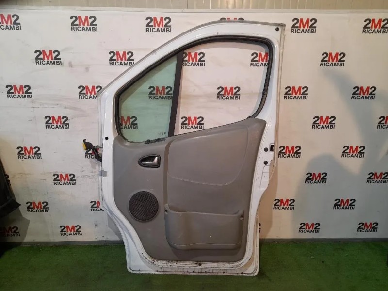 Porta ANT DX 124092 Opel Vivaro A 2007
