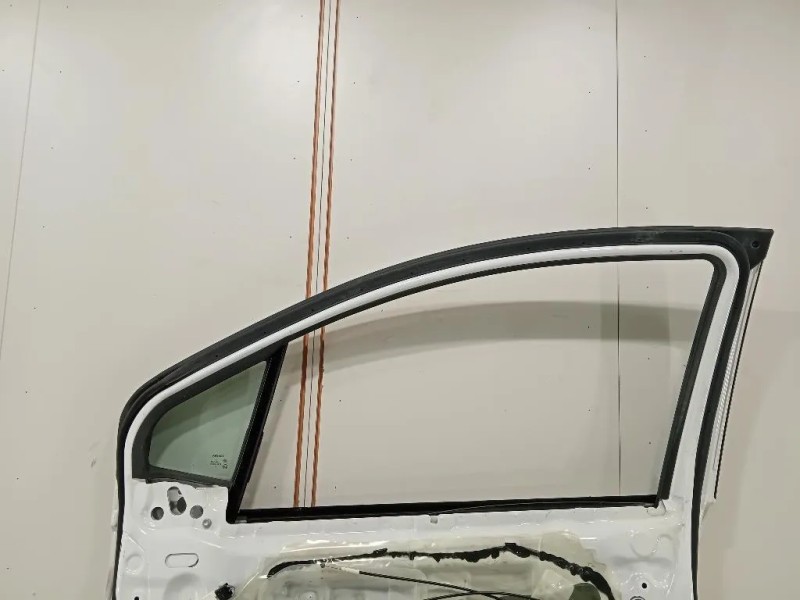 Porta ANT DX 670010D500 Toyota Yaris IV 2012