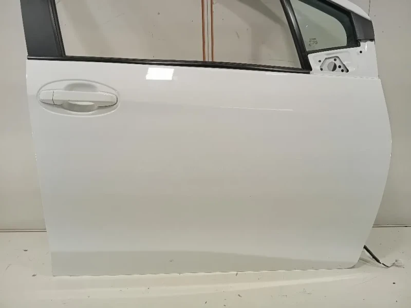 Porta ANT DX 670010D500 Toyota Yaris IV 2017