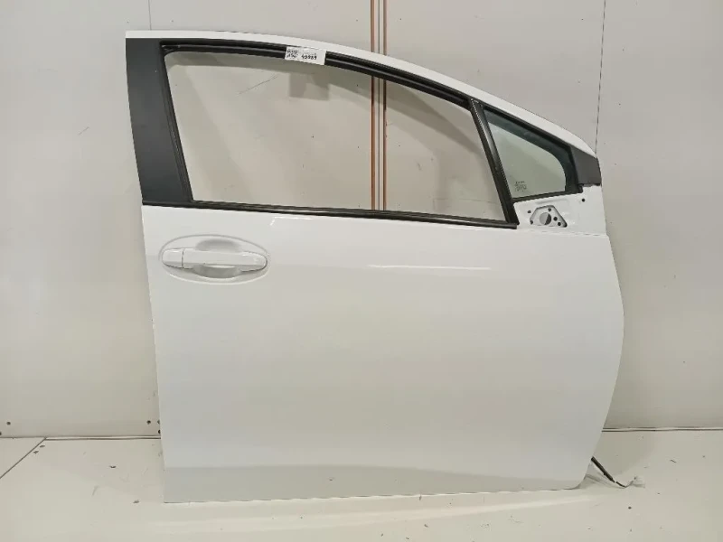 Porta ANT DX 670010D500 Toyota Yaris IV 2017