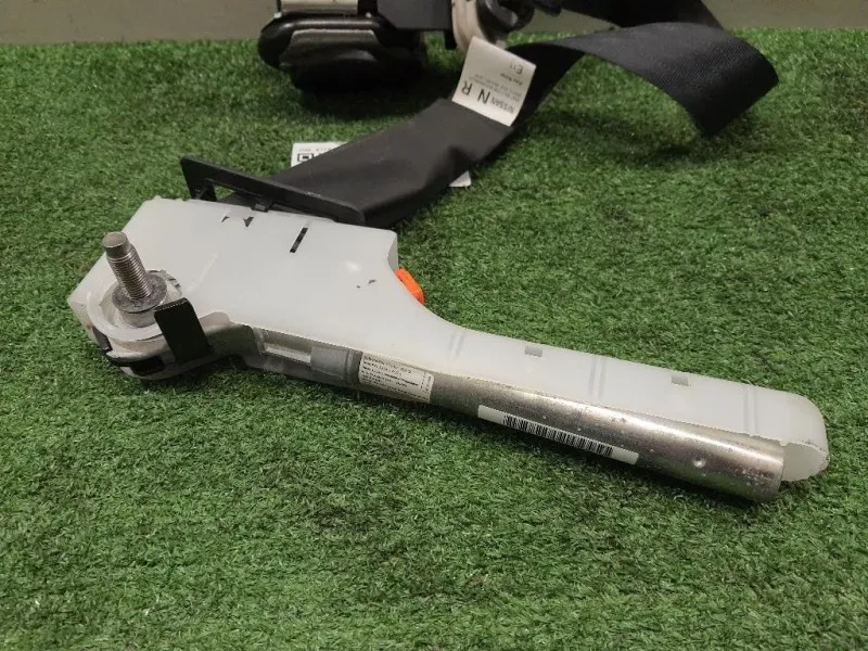 Cintura DI Sicurezza Sedile ANT DX 617544100C Nissan JUKE I 2010