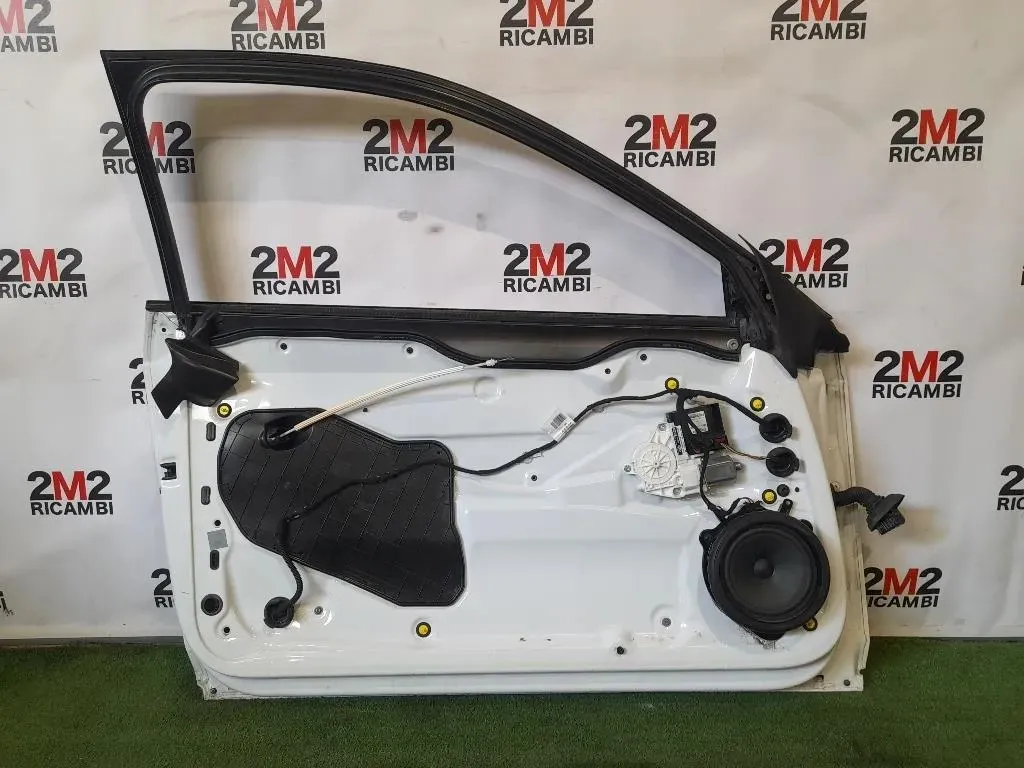 Porta ANT SX 8P3831051D Audi A3 8P1 2004