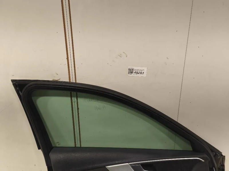 Porta ANT SX 8W0831051 Audi A4 8W2 2015