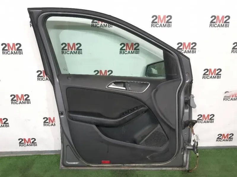 Porta ANT SX NUDA PORTA SPORTELLO Mercedes Classe B W246 2012