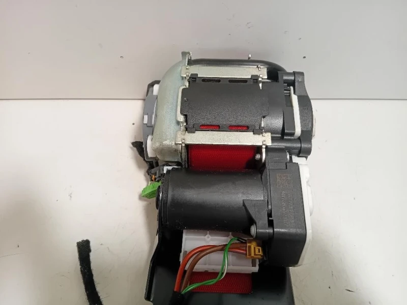 Cintura DI Sicurezza Sedile ANT SX 616774500 Mercedes Classe C W204 2007