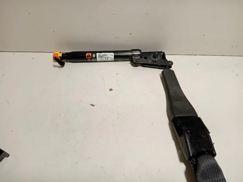 Cintura DI Sicurezza Sedile ANT SX CINTURA DI SICUREZZA SEDILE ANT SX Opel Mokka 2013