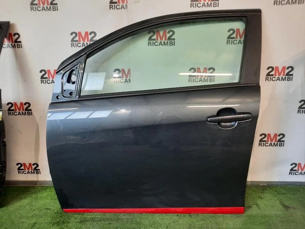 Porta ANT SX 670020H060 Toyota AYGO II 2018