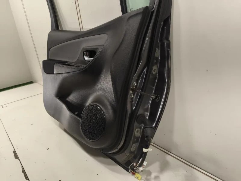 Porta ANT SX 670020D500 Toyota Yaris IV 2017