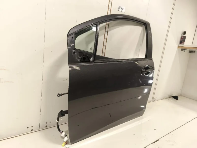 Porta ANT SX 670020D500 Toyota Yaris IV 2017