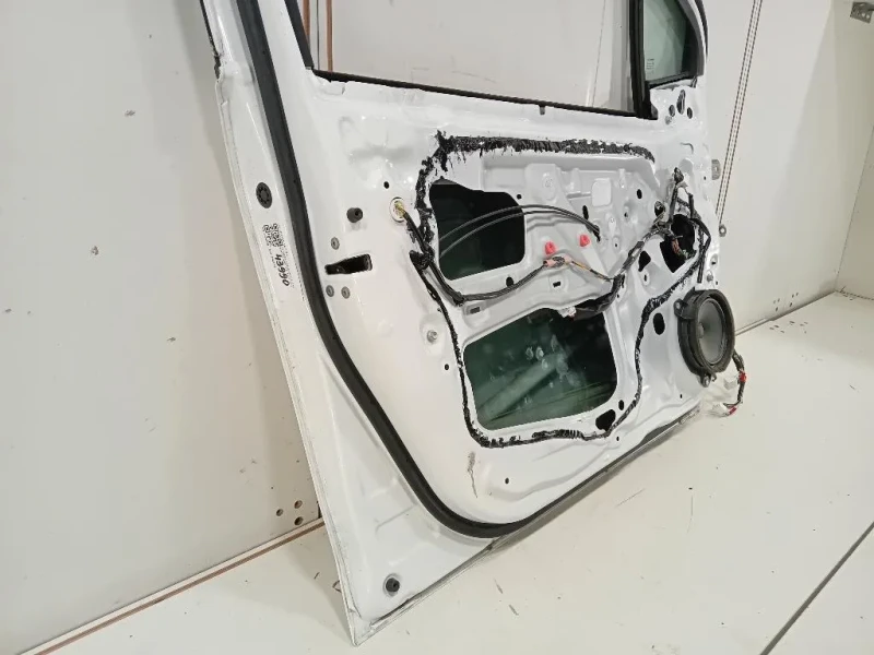 Porta ANT SX 670020D500 Toyota Yaris IV 2017