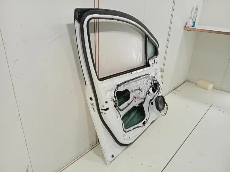 Porta ANT SX 670020D500 Toyota Yaris IV 2017