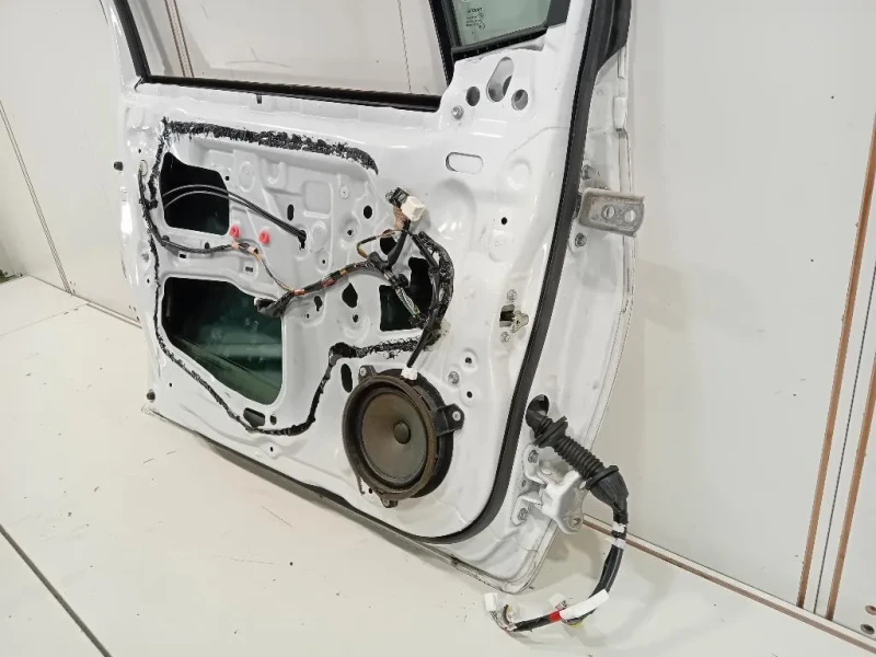 Porta ANT SX 670020D500 Toyota Yaris IV 2017