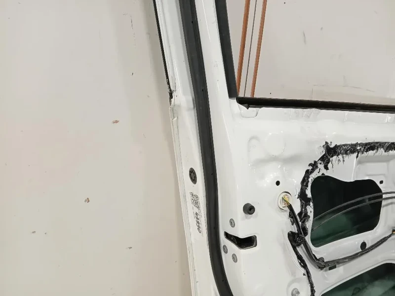 Porta ANT SX 670020D500 Toyota Yaris IV 2017