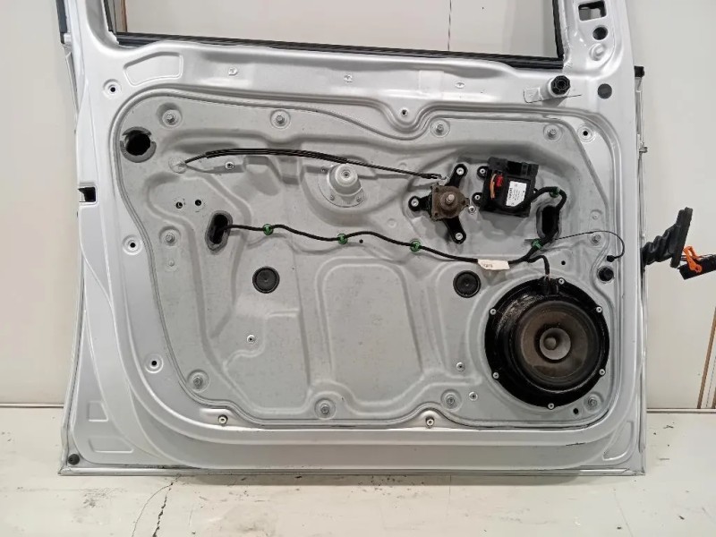 Porta ANT SX 2K0831055B Volkswagen Caddy III 2004