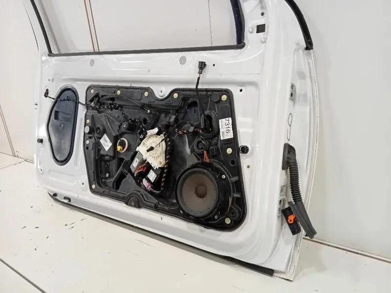 Porta ANT SX 5K3831055K Volkswagen GOLF VI 2009