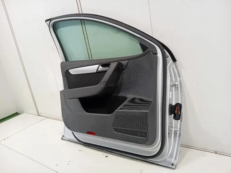 Porta ANT SX 3AA831055 Volkswagen Passat VI 2011