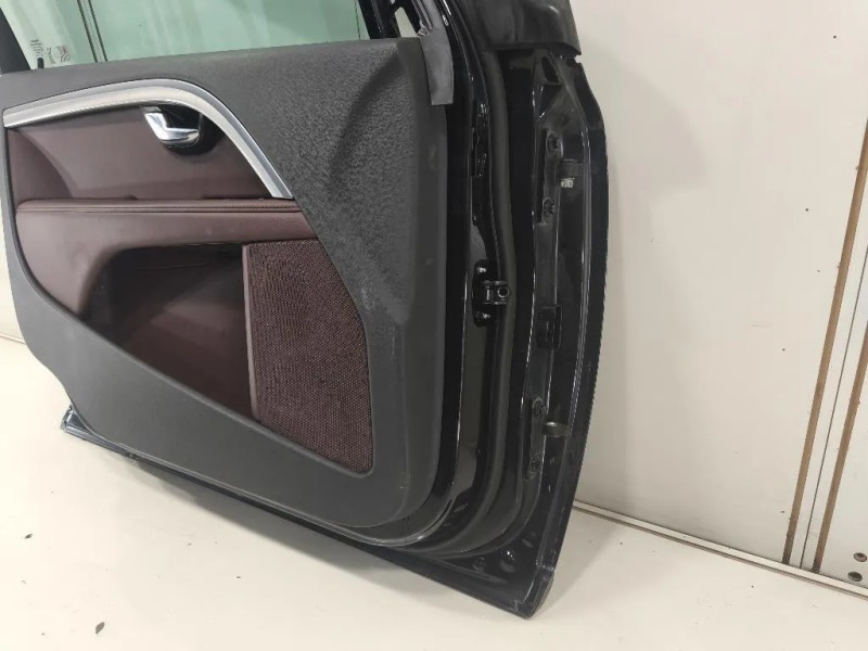 Porta ANT SX 32228890 Volvo V70 III 2008