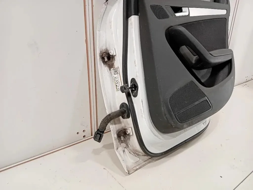 Porta POST DX 8K5833052C Audi A4 8K2 2008