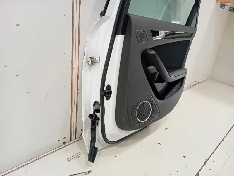 Porta POST DX 8K5833052C Audi A4 8K2 2008