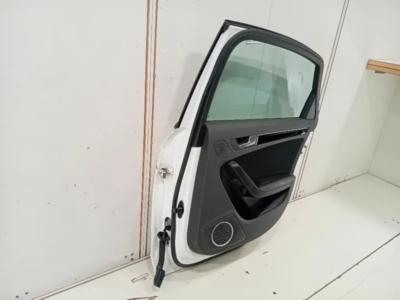 Porta POST DX 8K5833052C Audi A4 8K2 2008