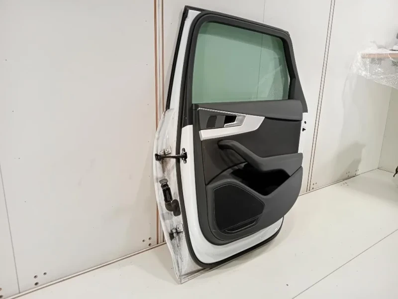 Porta POST DX 8W9833052B Audi A4 8W5 Avant 2015