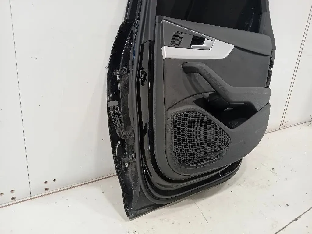 Porta POST DX 8W9833052B Audi A4 8W5 Avant 2015