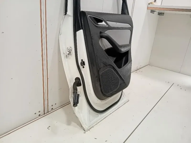 Porta POST DX 8U0833052 DIFETTI IN FOTO Audi Q3 8UB 2012