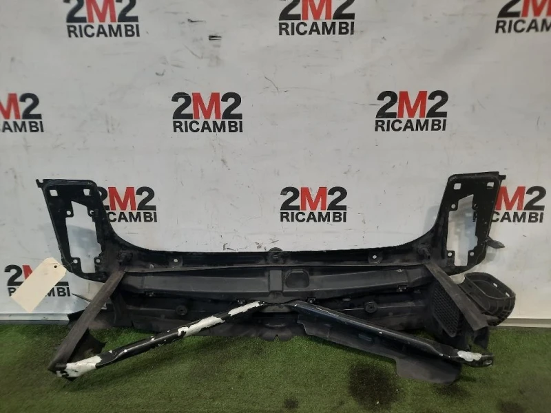 Rivestimento Frontale Parte SUP ANT Bmw Serie 1 F20 Berlina 2012