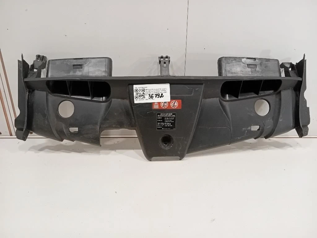 Rivestimento Frontale Parte SUP ANT A2075000155 Mercedes Classe E C207 Coupé 2010