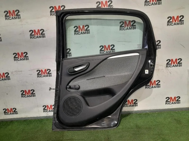 Porta POST DX  Fiat Grande Punto 2009
