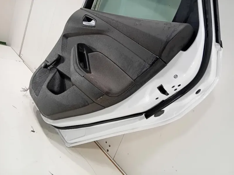 Porta POST DX 2172763 Ford Focus IV SW 2011